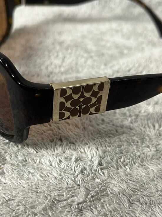 coach nina sunglasses black 494 color 215 logo sides main image 10